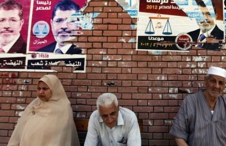 Elezioni in Egitto: militari contro Fratelli Musulmani