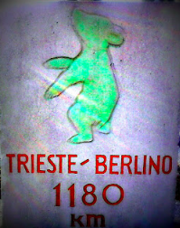 Da Bebelplatz di Berlino a Piazza Unità d'Italia di Trieste. Dal rogo dei libri alla proclamazione delle leggi razziali