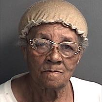 Florida: donna di 87 anni arrestata per spaccio di crack
