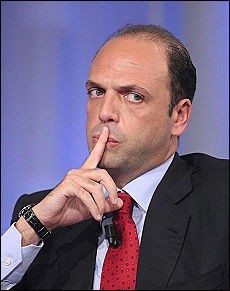 Il Pdl e la politica dell'auto-ribaltone