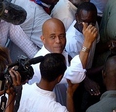 Haiti ha il suo nuovo presidente: il cantante Sweet Micky