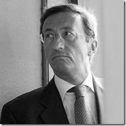 La guerra di Fini