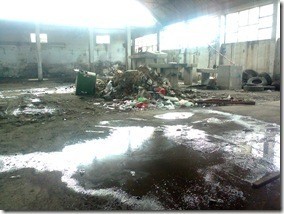 “Cooperativa Avino” tra percolato e rifiuti incendiati: minacciata la salute di 36 lavoratori – Foto
