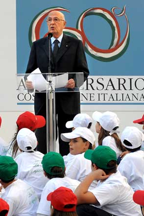 E' l'antipolitica la patologia eversiva?