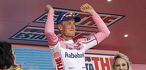 Giro: tappa e maglia a Weening