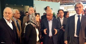 Serracchiani in Iran e il velo del rispetto