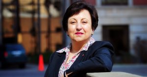 Shirin Ebadi, Nobel per la pace | Dittature religiose e dittature politiche