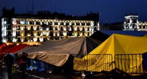 Messico e pioggia: maestri in lotta contro il Governo