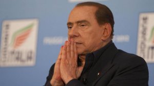 Il passo indietro di Berlusconi