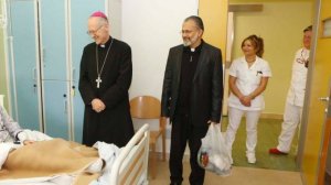 L'emergenza sanitaria di agosto? La mancanza di cappellani