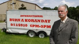 Detroit, pastore Terry Jones e fondamentalisti cristiani contro islam “satanico”