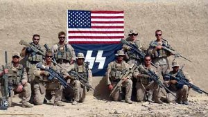 Marines USA in Afghanistan con le bandiere delle SS. Solo un'ingenuità, dicono