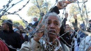 Tutti parlano dell'Egitto, ma le vere proteste sono in Tunisia