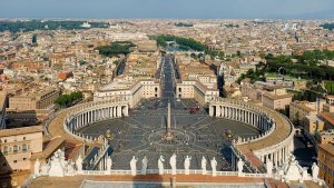 La Chiesa sotto attacco