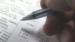 Proroga del blocco contratti per l'anno 2014. Scherzi da preti