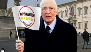 Napolitano, Grillo, i saggi e la Costituzione: questa crisi è grave ma non è seria