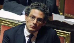 Scacco matto: gli studenti protestano, Martone diserta