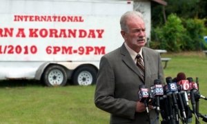 Usa, Corano ‘giudicato' e bruciato nella chiesa di Terry Jones
