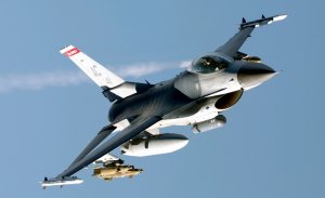 In Polonia cacciabombardieri F-16 e missili USA