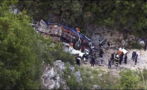Albania. Gravissima sciagura stradale, muoiono 13 universitari in gita