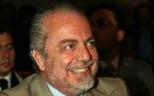 De Laurentiis genio a metà