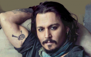 Effetto Johnny Depp: un volto dai tratti femminili è più attraente?