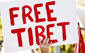 Tibet: 58° anniversario della rivolta popolare. La Cina continua a ignorare i diritti umani dei Tibetani