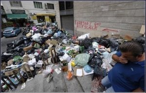I rifiuti di Napoli e l'informazione