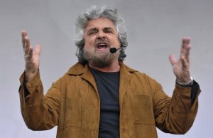 Beppe Grillo: "Serve un'economia di guerra"