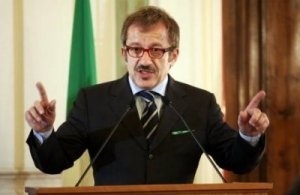 Maroni sempre più solo
