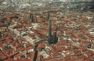 Bologna: i precari della scuola caricati dalla polizia alla festa del PdL