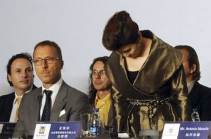 Importante ditta cinese spaccia per lussoso Made in Italy mobili prodotti in Cina