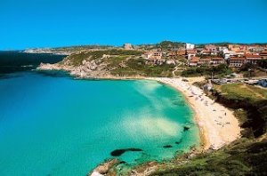 Sardegna: un paradiso incontaminato ma per raggiungerlo che prezzi