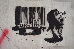 Cipro, pretesa alunna modello dell'austerità