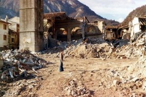 A 30 anni dal sisma del 1980: analisi e provocazioni corsare