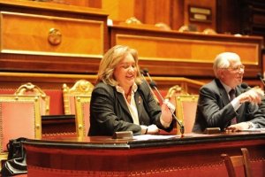 Sen. Contini: "Lo conosco bene, Silvio non ama nessuno, si circonda di mediocri per i suoi piani"