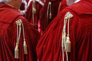 "Legge intimidatoria per imbavagliare i magistrati". Csm: truffa contro i giudici