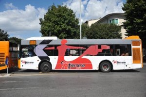 Ad Arezzo la Via Crucis dei bus