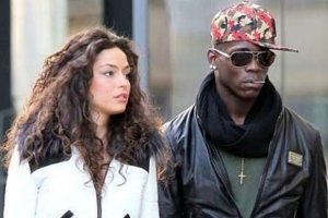 La Fico incinta di Balotelli e lui "festeggia" con la doppietta alla Germania