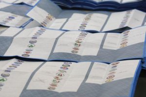 Sicilia: inizia l'arrembaggio. Si vota in autunno