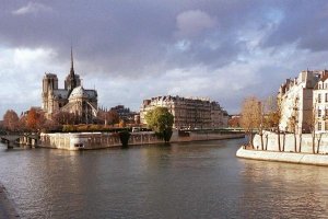 Parigi è cambiata. Piccolo viaggio nella capitale francese