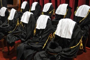 Scioperano gli avvocati: "La giustizia è morta"