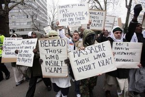 Islamofobia, cristianofobia, ateofobia: la scala dell'odio