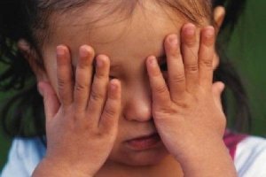 Maltrattamenti e torture psicologiche sui bimbi di una scuola per l'infanzia di Roma