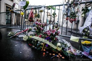 L'attentato al Charlie Hebdo? Tutta colpa degli atei…