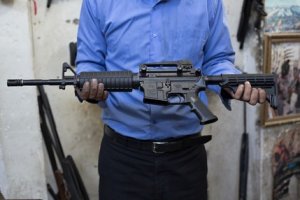 Come abbiamo armato l'Isis: il report di Amnesty International