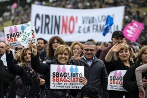 Family Day: basta alle ingerenze politiche della Chiesa