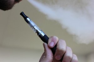 E-cig e sigaretta elettronica: non sempre equivale a smettere di fumare