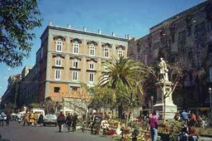 Napoli. C'è anche chi reagisce