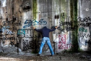 (Pre)destinazioni da silenzio nella narrativa italiana di oggi: confronto con Roberto Alajmo - parte I